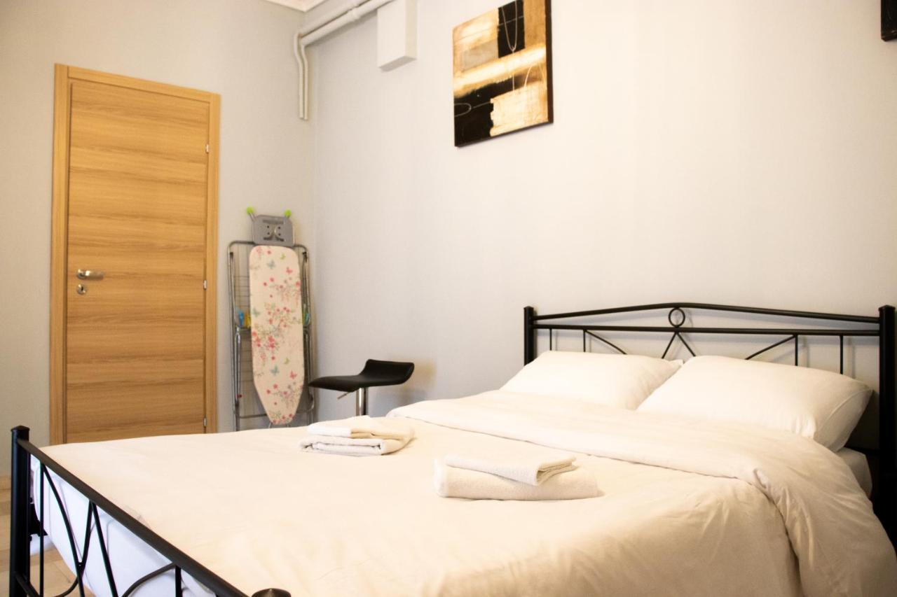 Cozy Loft Κypseli With A Yard Apartment เอเธนส์ ภายนอก รูปภาพ